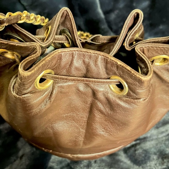 Stylish Brown and Gold Backpack with Drawstring Closure and Quilted Design - Picture 5 of 15